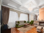 Продажа дома Лызлово 320 м² Рублево-Успенское шоссе - Гостиная, холл - foto_lr1